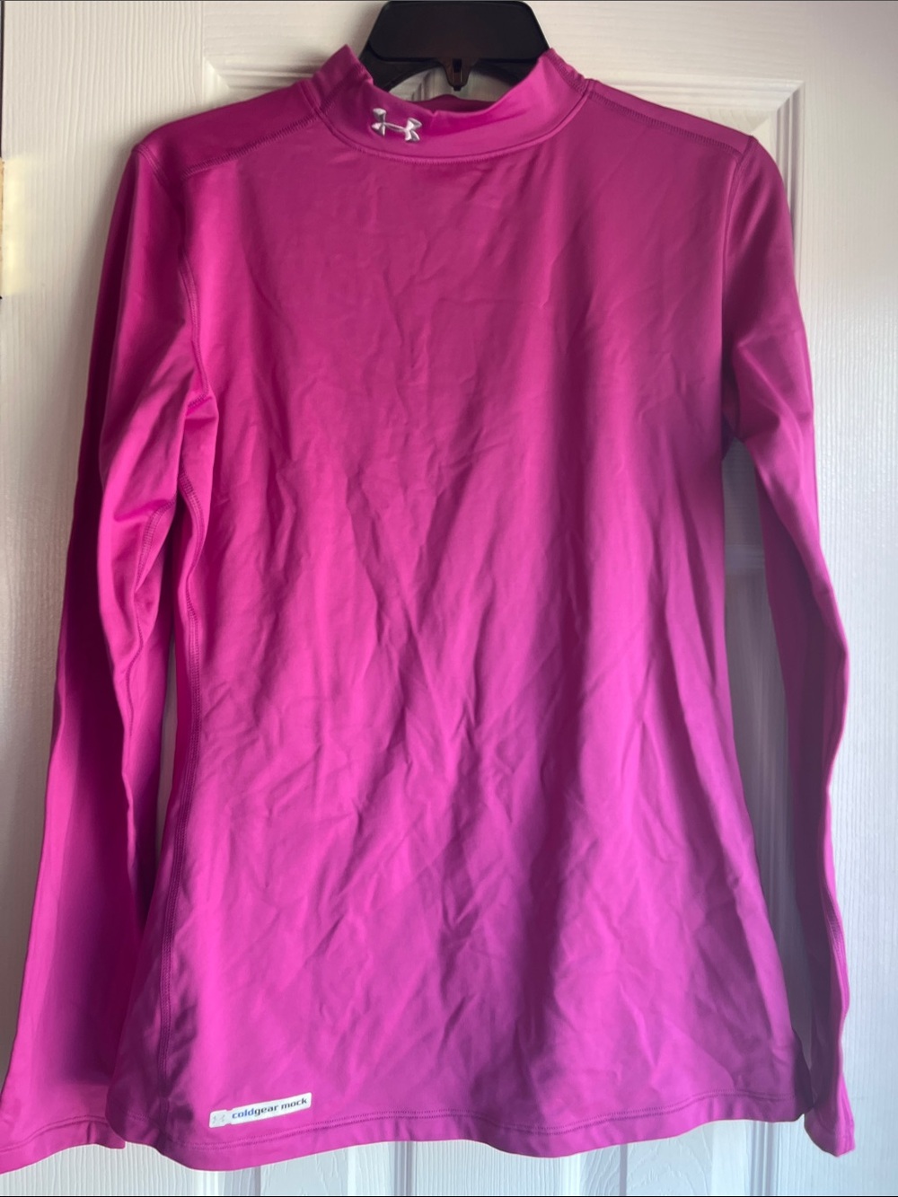 Under Armour Women's Hot Pink Long-Sleeve fitted cold gear  Performance Shirt
